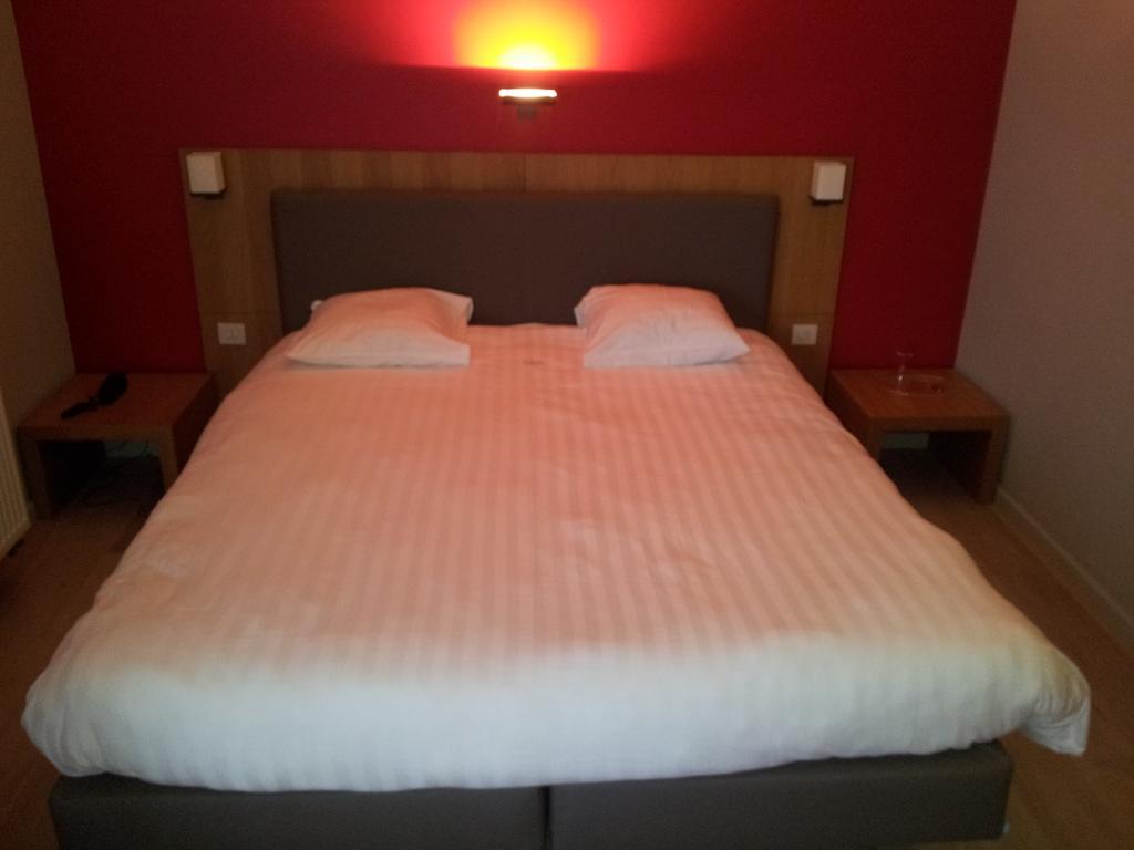 Hotel De Zalm ヘーレンタルス エクステリア 写真